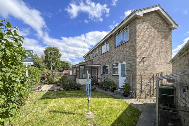 3 bed semi-detached house