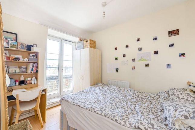 Arlington Road, Camden Town, London, NW1 2 bed flat for sale