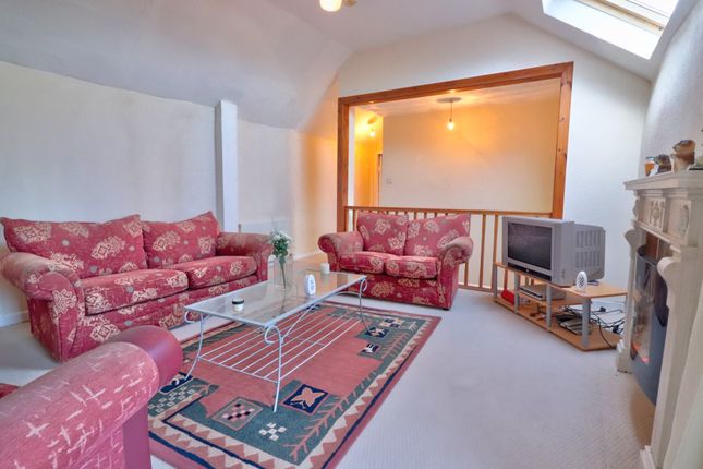 6 bed end terrace house