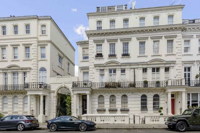 Kensington Park Gardens, London W11 1 bed flat for sale
