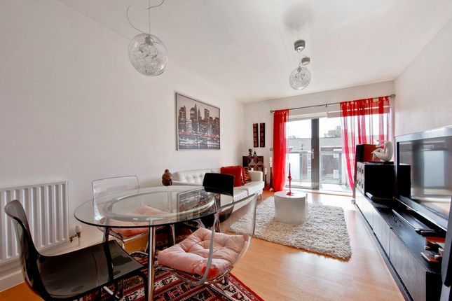 Helene House, Canning Town, E16 2 bed apartment for sale