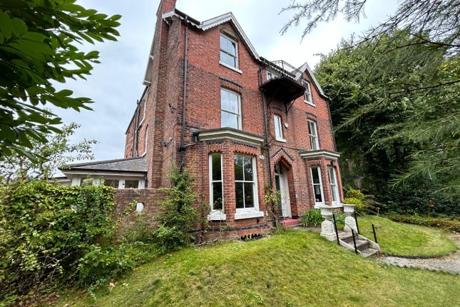 6 bedroom semi-detached house for sale