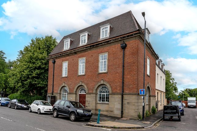 1 Smyths Close, Bristol BS11 2 bed flat for sale
