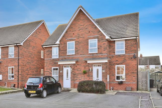 3 bedroom semi-detached house for sale