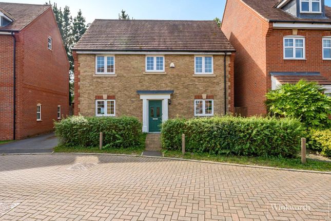 4 bed detached house