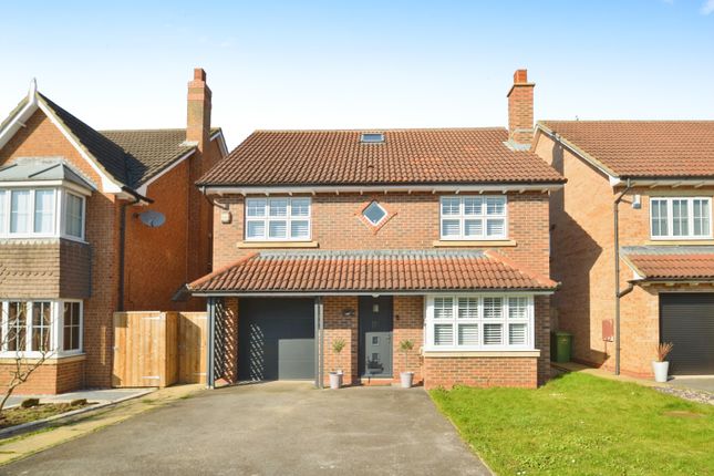 6 bedroom detached house for sale
