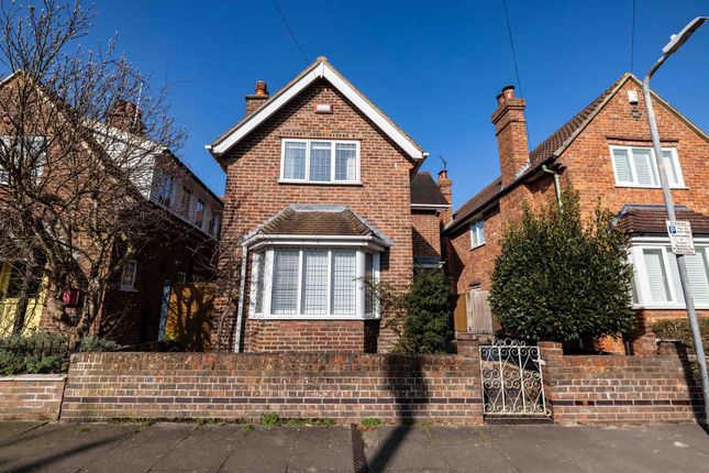 Mandeville Road, Canterbury, CT2 3 bed detached house for sale