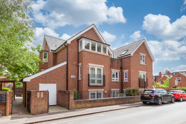 Daubeny Road Iffley Fields OX4 1TA 2 bed flat for sale