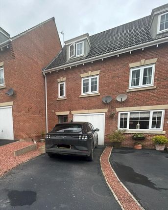 3 bed town house