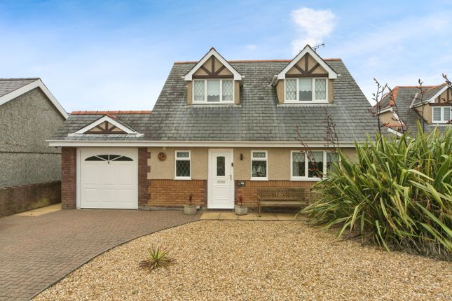 4 bed detached house