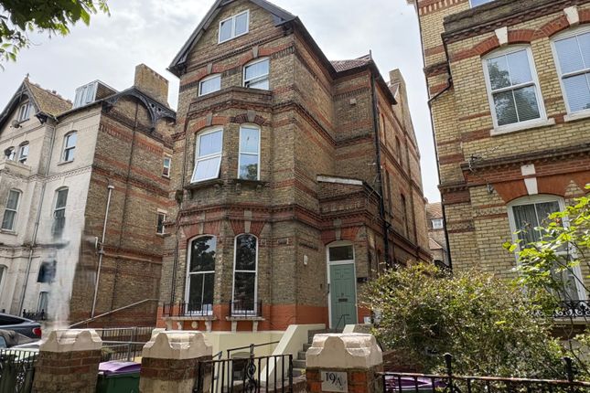 2 bed flat