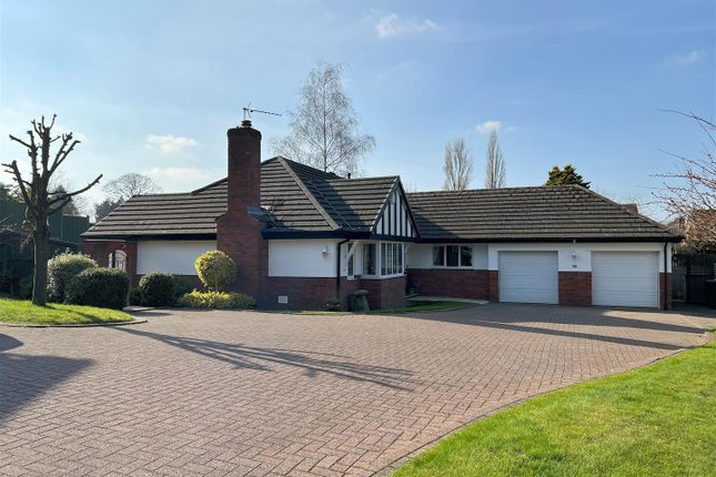 Lake View, Congleton 3 bed detached bungalow for sale