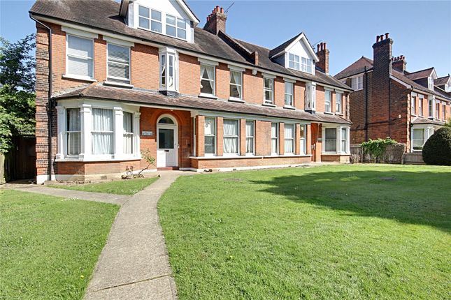 Queen Annes Place, Enfield, EN1 1 bed flat for sale