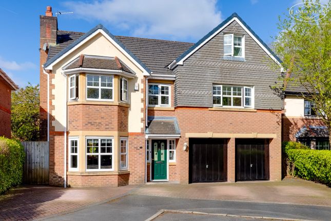 6 bedroom detached house for sale