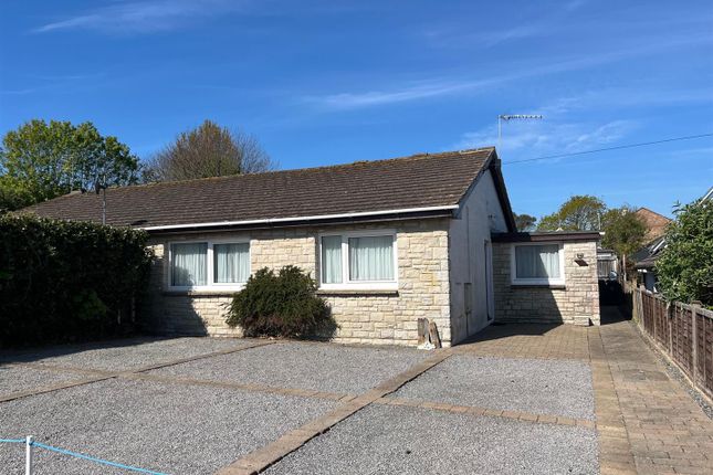 3 bed semi-detached bungalow