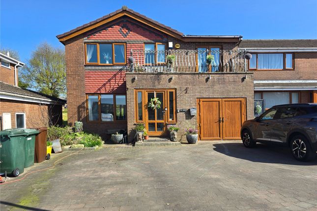 4 bed detached house