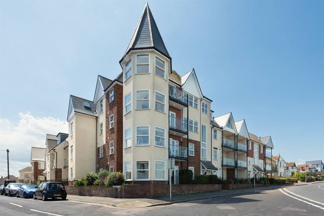 Western Esplanade, Herne Bay 2 bed apartment for sale