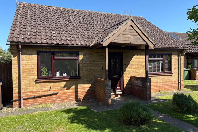 2 bed detached bungalow