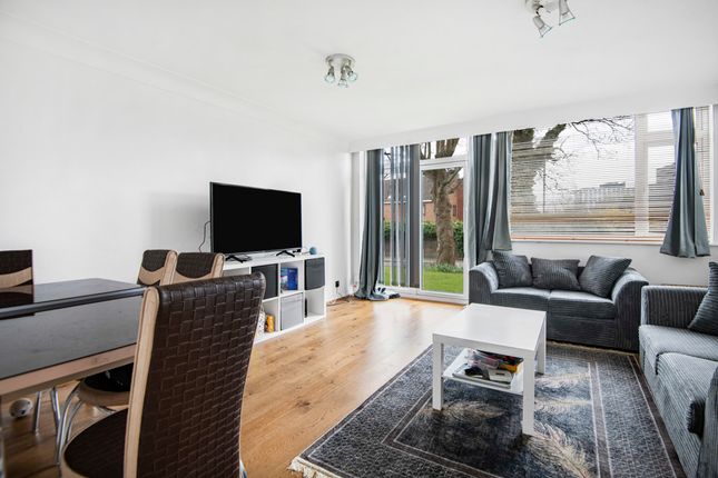 Chatsworth Road, Croydon, CR0 2 bed maisonette for sale