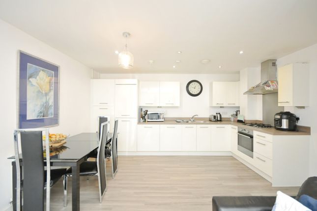 Scotts Road, Bromley BR1 2 bed flat for sale