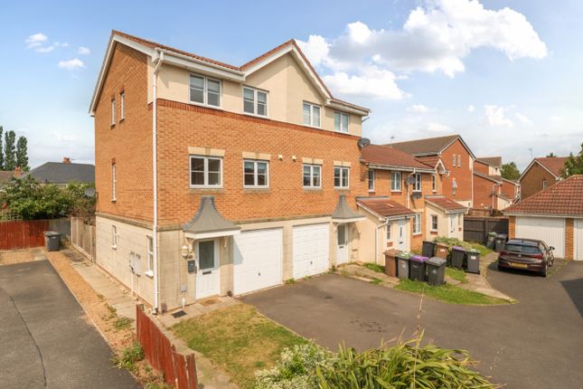 3 bed semi-detached house