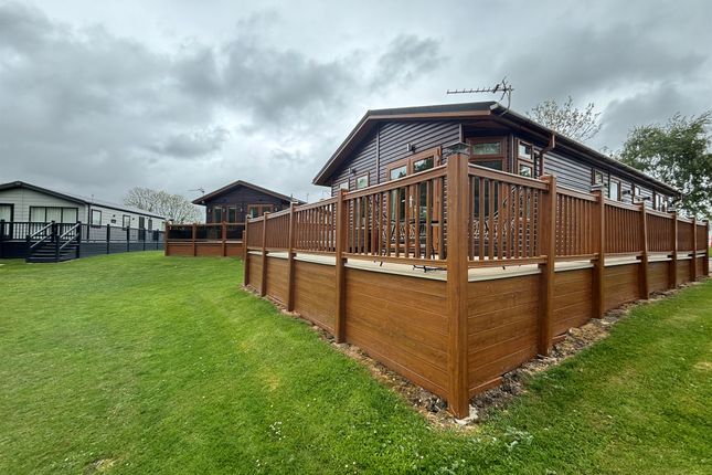 2 bedroom park home for sale