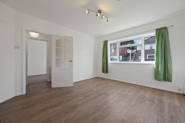 Northdown Close, Ruislip, HA4 2 bed maisonette for sale