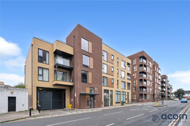 Grove Park, Kingsbury NW9 1 bed apartment for sale