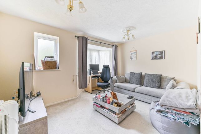 Muggeridge Close, South Croydon, CR2 1 bed flat for sale