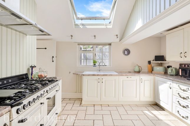 4 bed semi-detached house