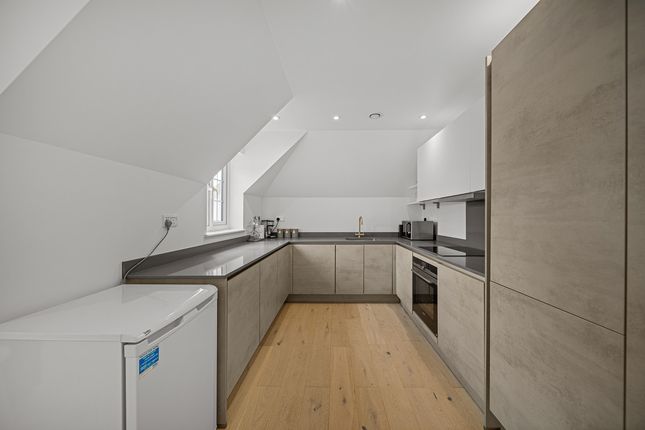 2 bed flat