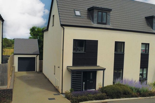 4 bedroom semi-detached house for sale