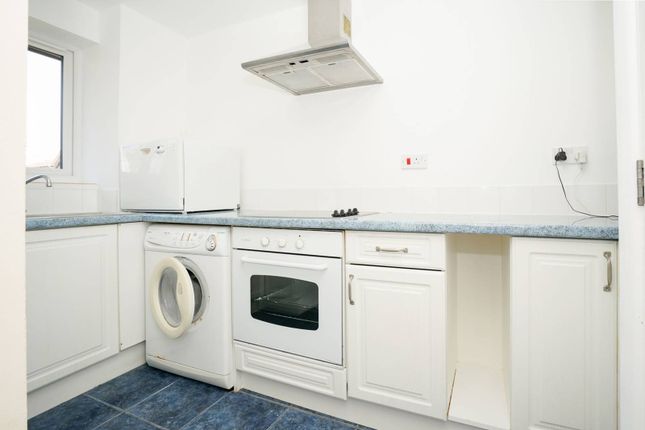 Courtlands Close, Watford, WD24 1 bed flat for sale