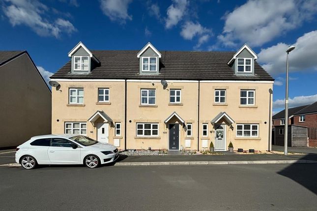 Dan Y Cwarre, Carway 4 bed terraced house for sale