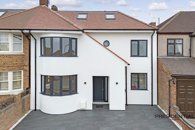 6 bed semi-detached house