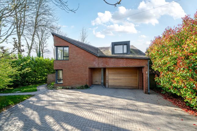 4 bed detached house