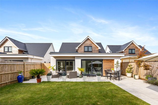 3 bed detached house
