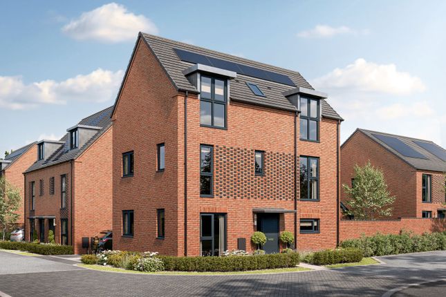 4 bed detached house