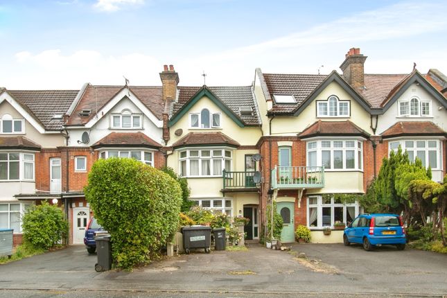 Studio flat for sale