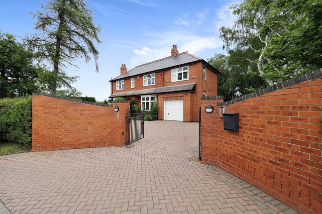 4 bed detached house