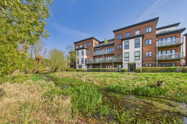 Sheraton Court, Bartlett Crescent... 2 bed apartment for sale