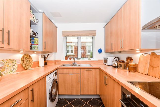 2 bed flat