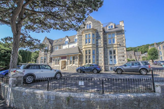 Bayview Court, Atlantic Road South 3 bed flat for sale