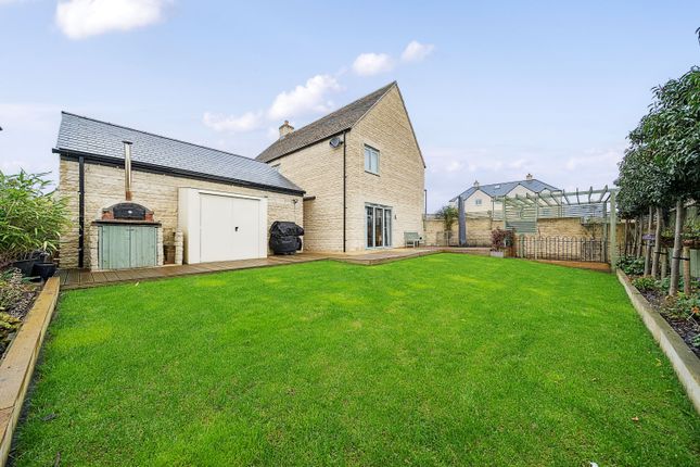 Pochard Way, South Cerney 4 bed detached house for sale