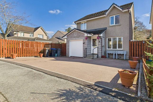 3 bed detached house