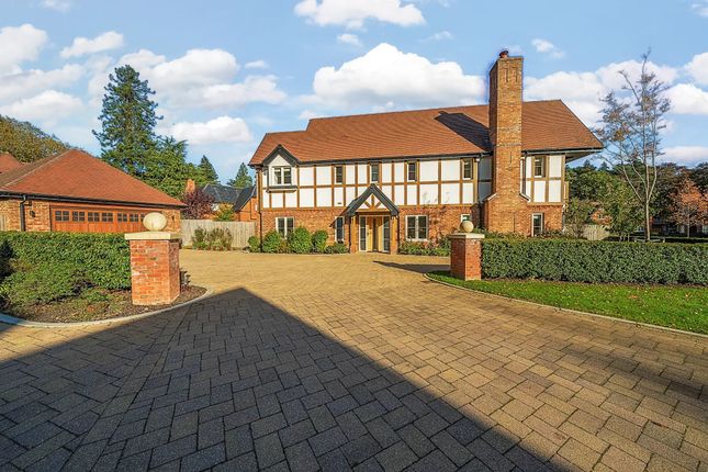 4 bed detached house