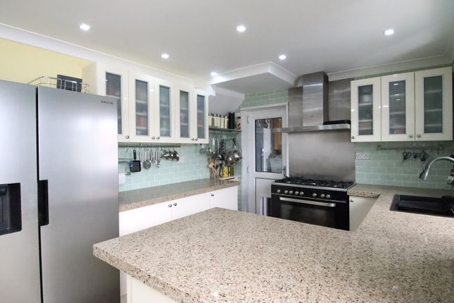 Ambleside Gardens, South Croydon CR2 3 bed semi