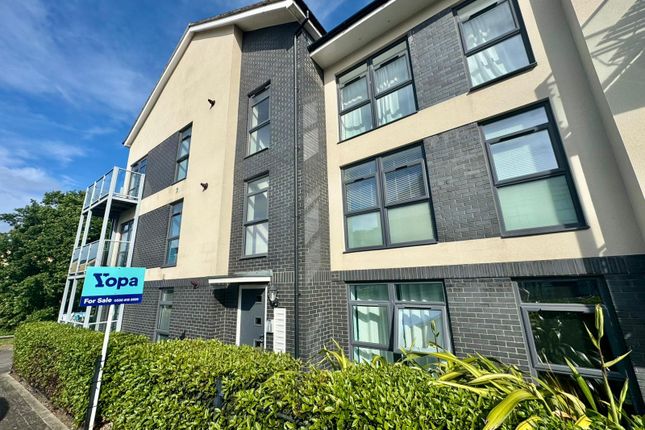 2 bedroom flat for sale