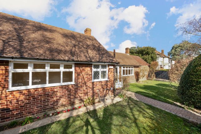Wilton Crescent, London SW19 2 bed bungalow for sale