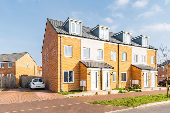 Reeve Way, Wymondham 3 bed end of terrace house for sale